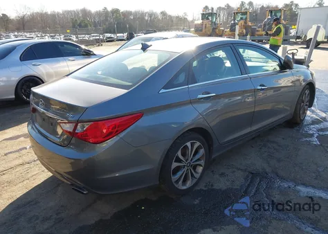 2013 Hyundai Sonata Se 2.0T z USA, uszkodzony, nr VIN 5NPEC4AB6DH741699